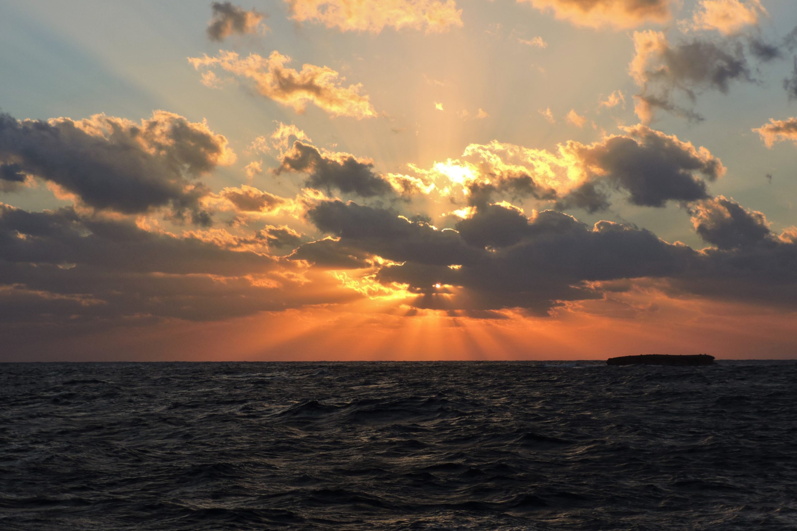 Mar Rosso tramonto crociera